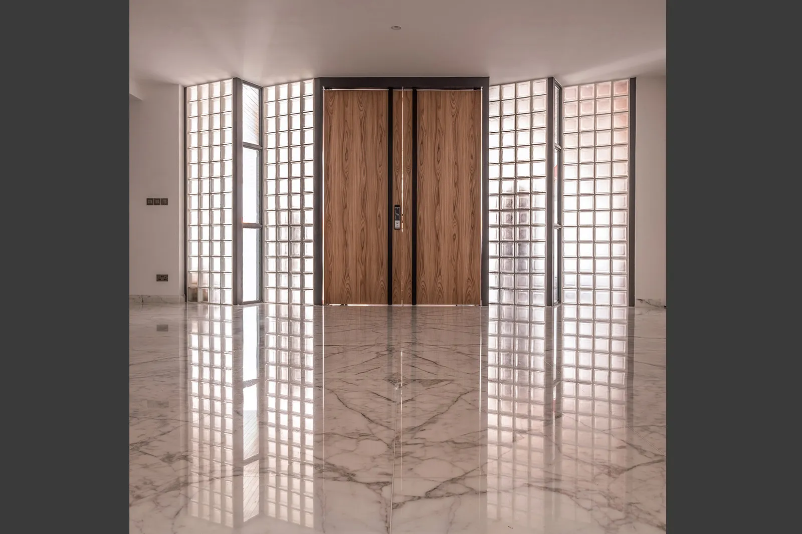 Lumina Atrium - 18